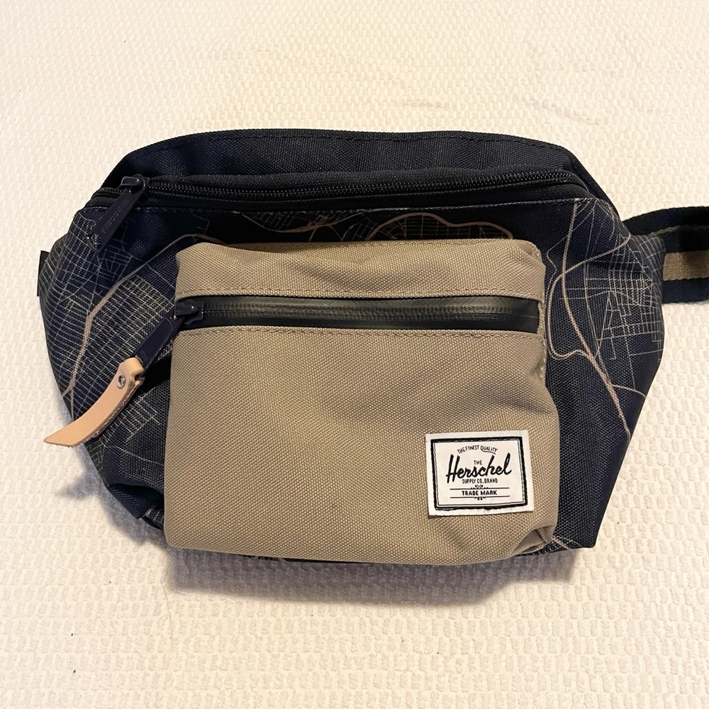 EUC Herschel Supply Co. Fanny pack